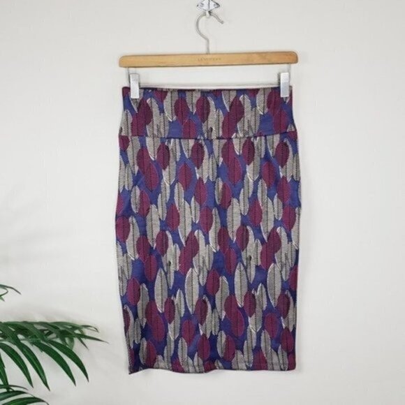 LuLaRoe | Cassie Leaf Print Skirt - Picture 4 of 4